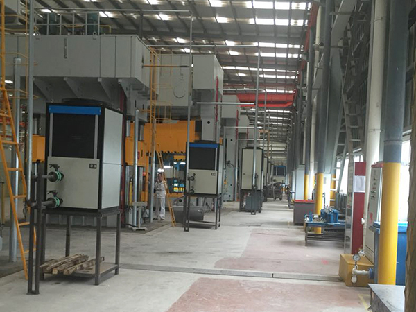 工業(yè)油冷機(jī)轉(zhuǎn)移及裝置過(guò)程 工業(yè)油冷機(jī)轉(zhuǎn)移及裝置過(guò)程